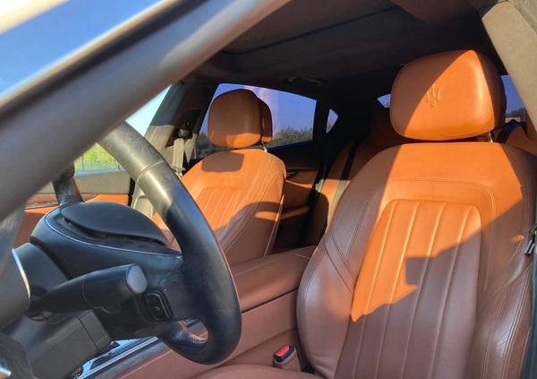 Maserati Quattroporte cena 155000 przebieg: 115000, rok produkcji 2015 z Działdowo małe 106